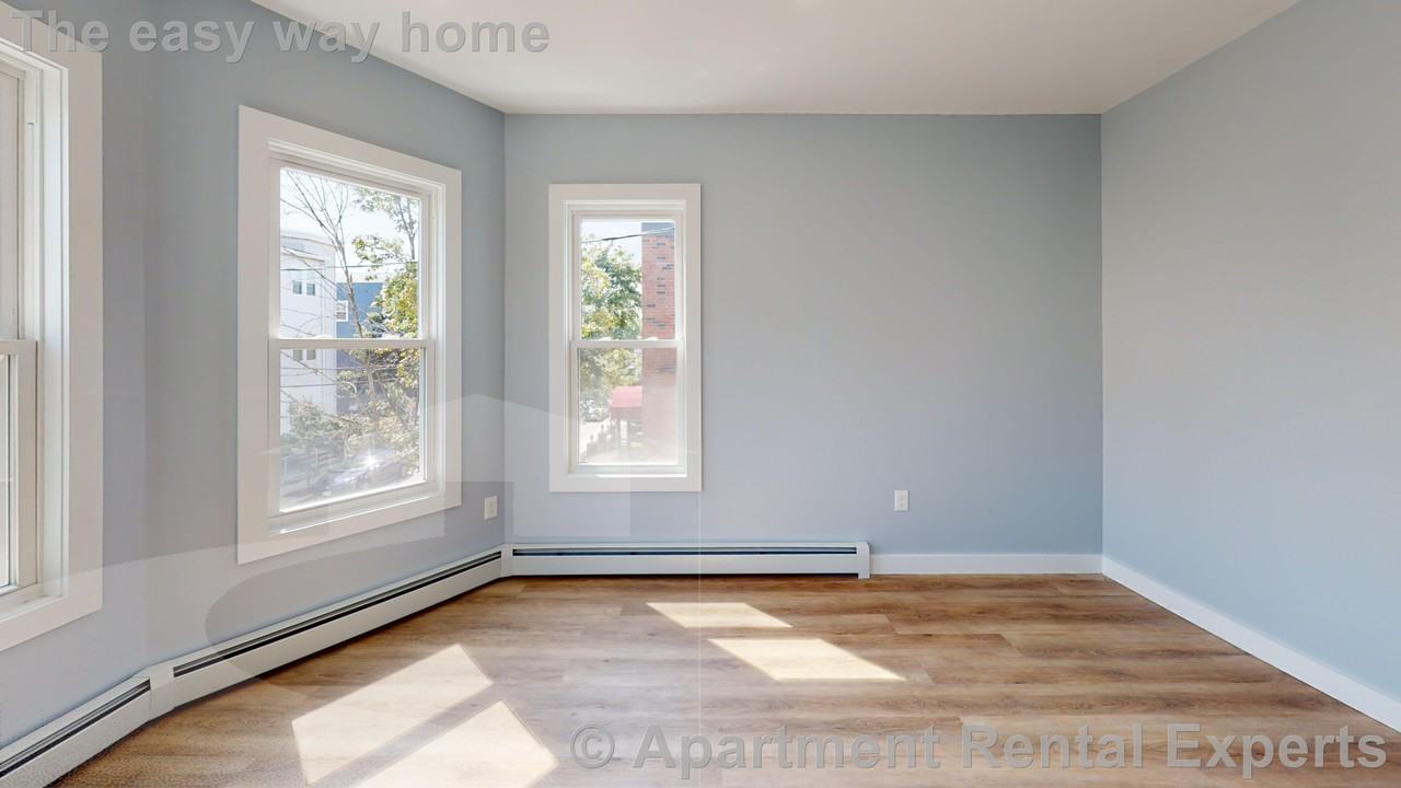 40 Mansfield St - Photo 7 of 13