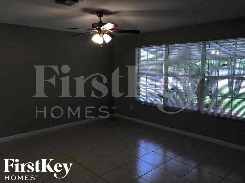 3430 Nter - Photo 2 of 10