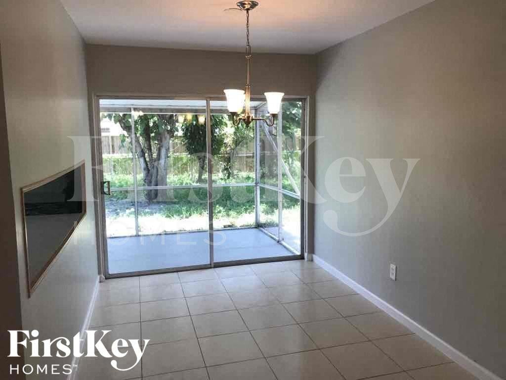 3430 Nter - Photo 3 of 10