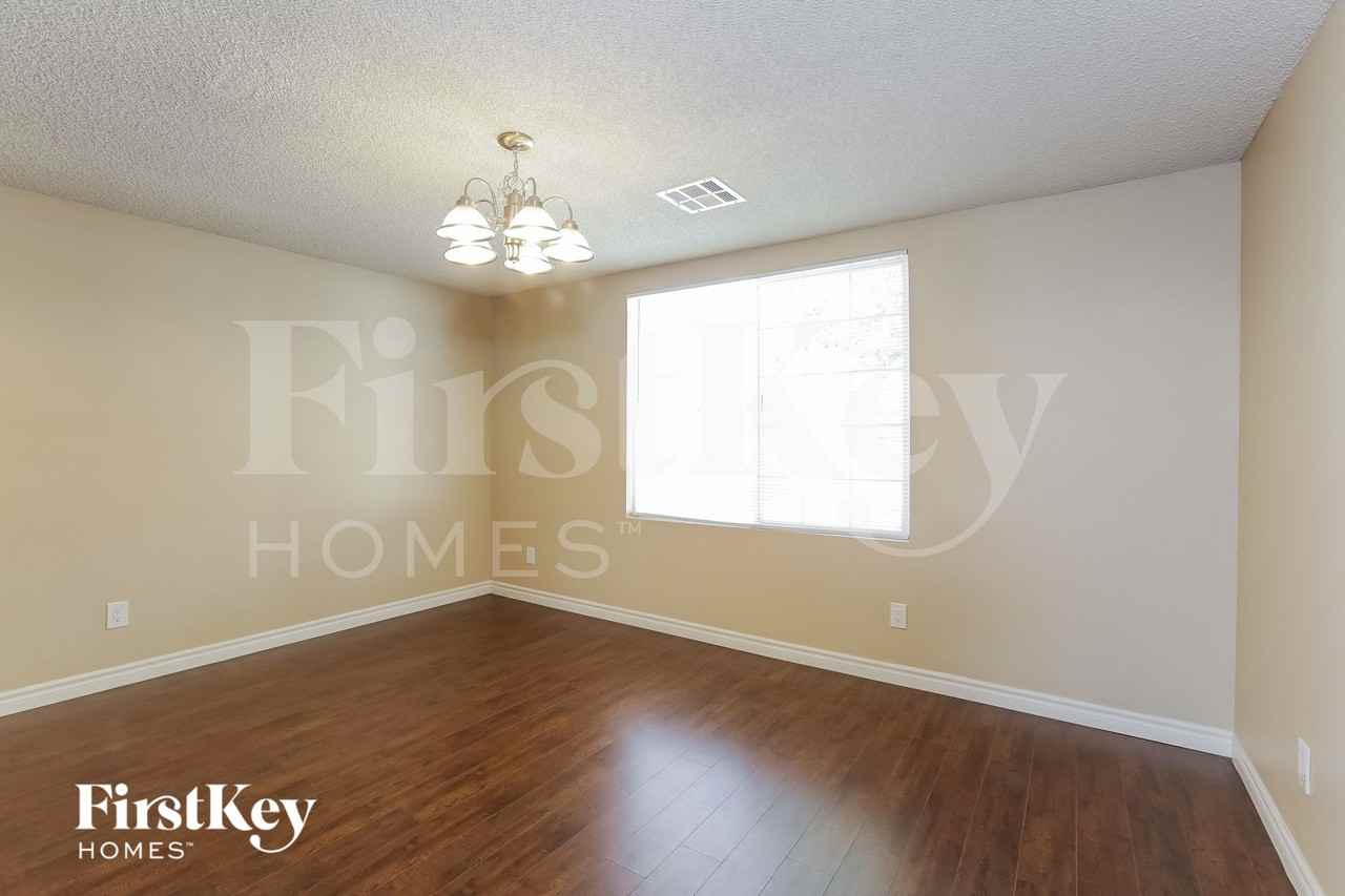 2953 Gala St - Photo 5 of 15