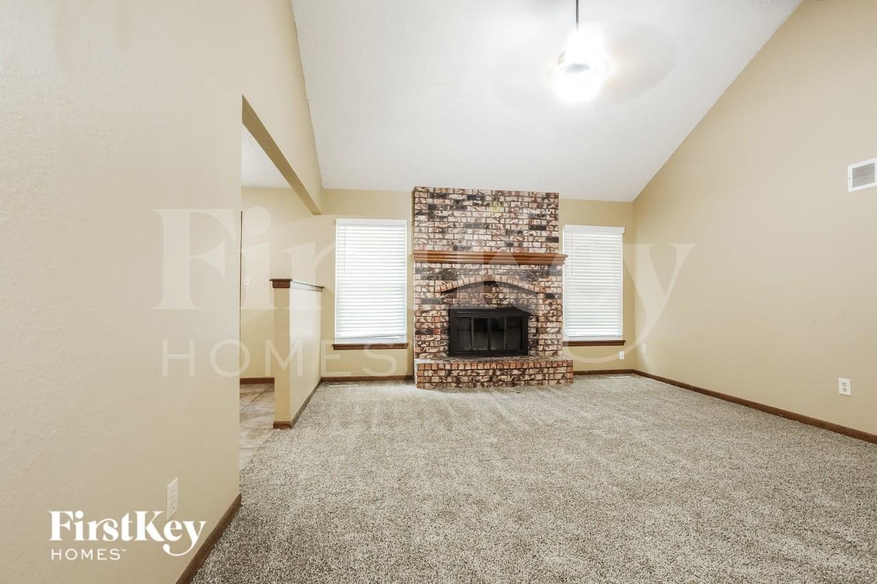 2636 Sw Krista Ct - Photo 2 of 16