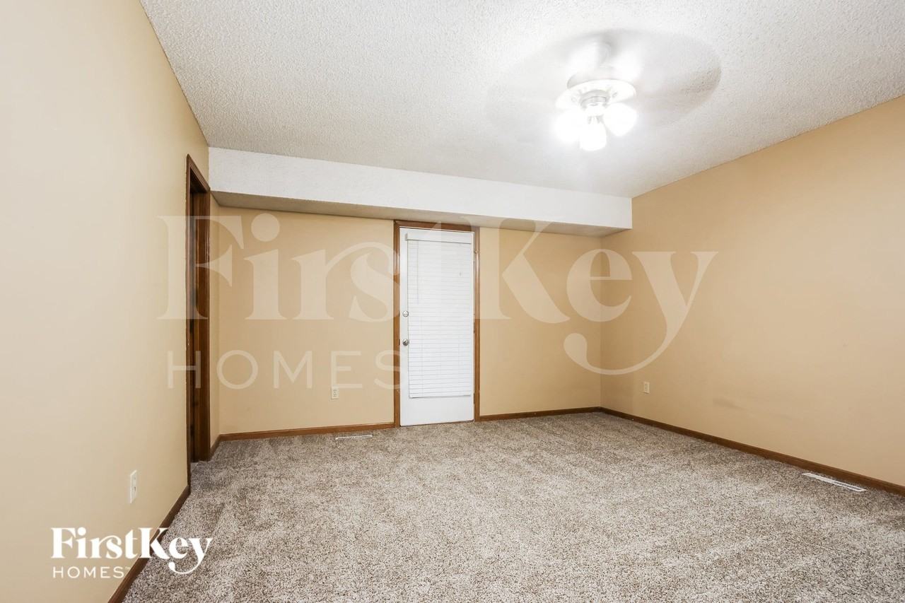 2636 Sw Krista Ct - Photo 5 of 16