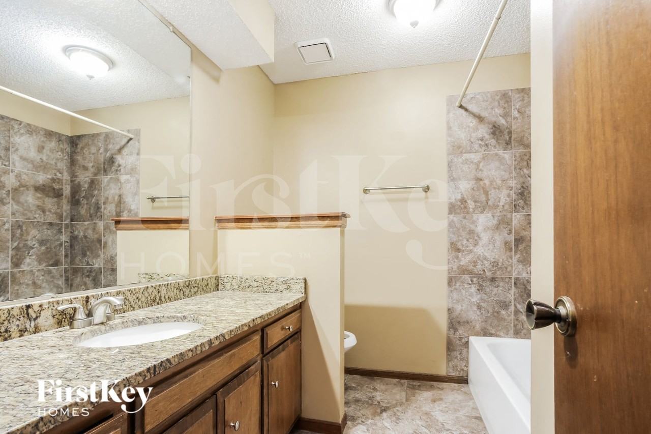 2636 Sw Krista Ct - Photo 7 of 16