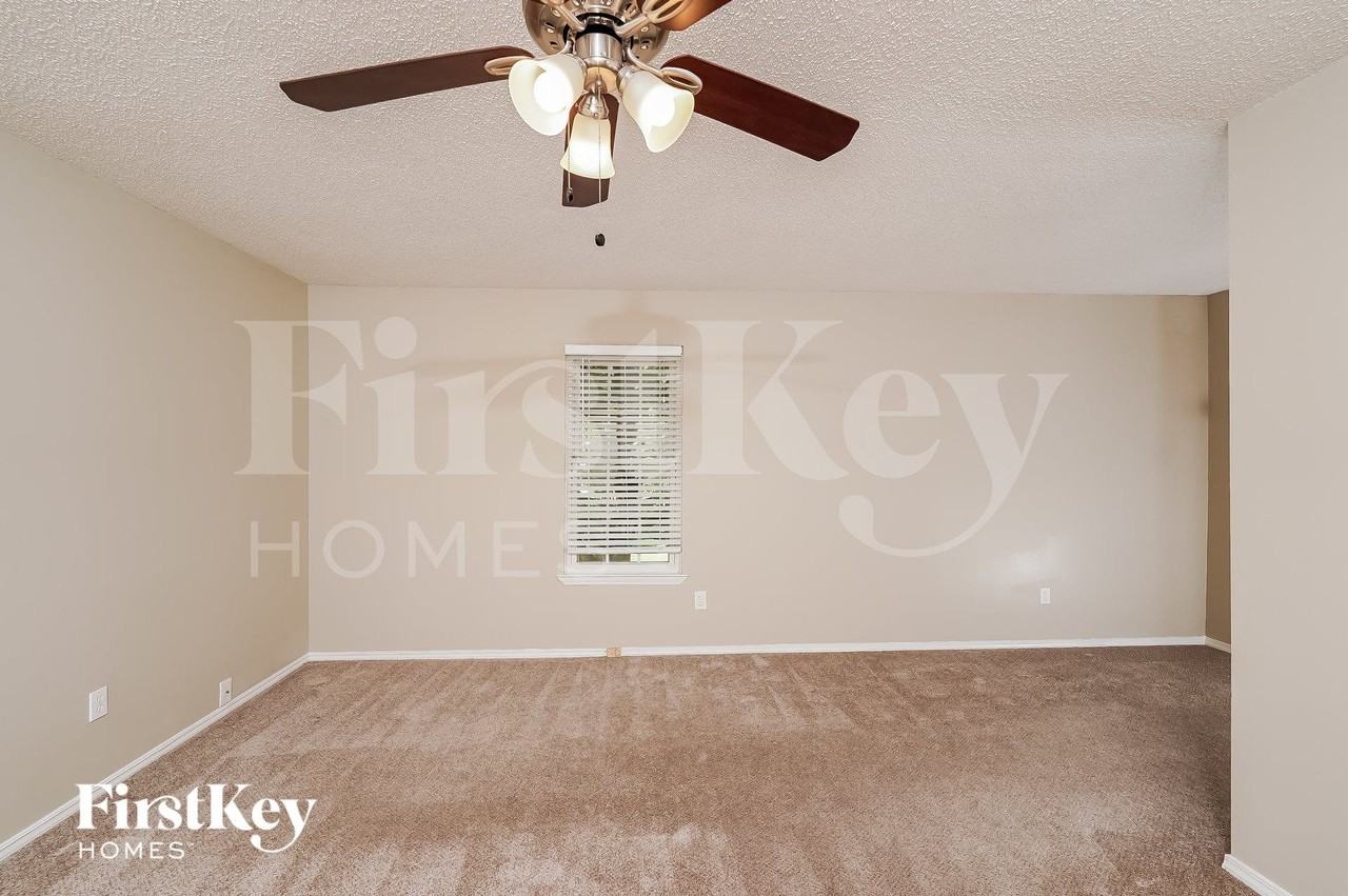 2321 Pentland Dr - Photo 7 of 15