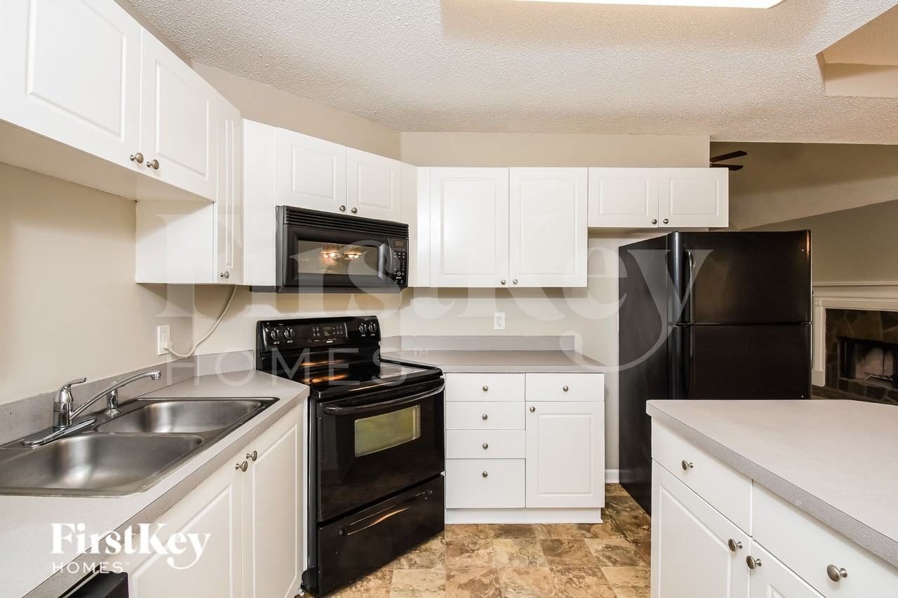 212 Station Way - Photo 5 of 16