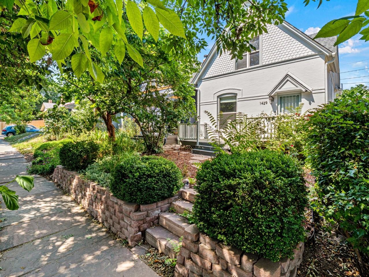 1429 Milwaukee St - Photo 2 of 38