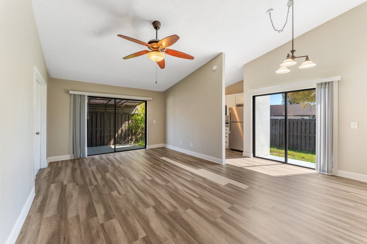 5201 Bellefield Dr - Photo 4 of 36