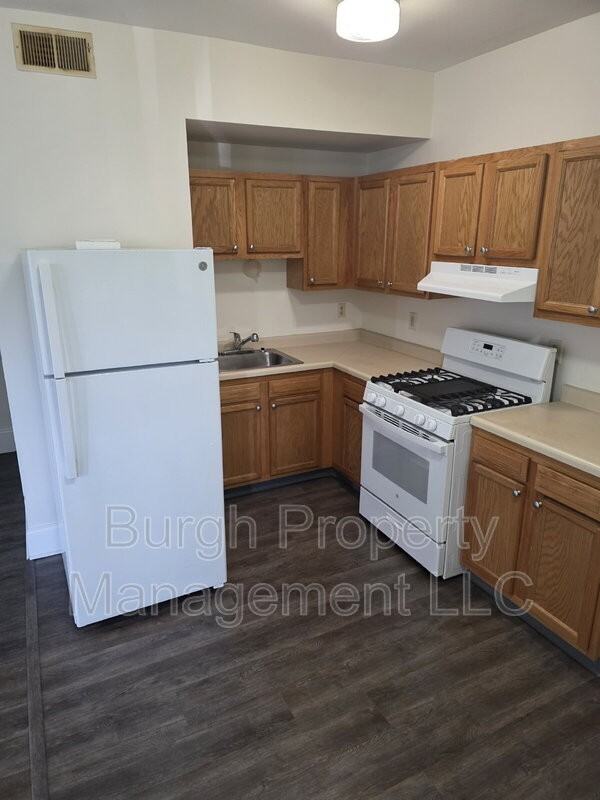 1009 Penn Ave #21B