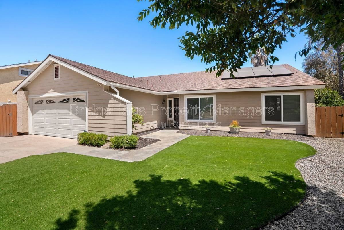 11004 Collinwood Dr - Photo 3 of 10
