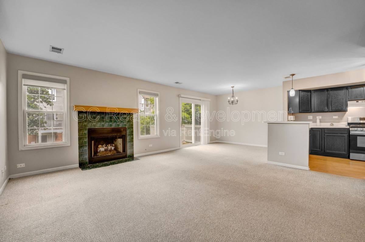 293 Regal Ct - Photo 2 of 10