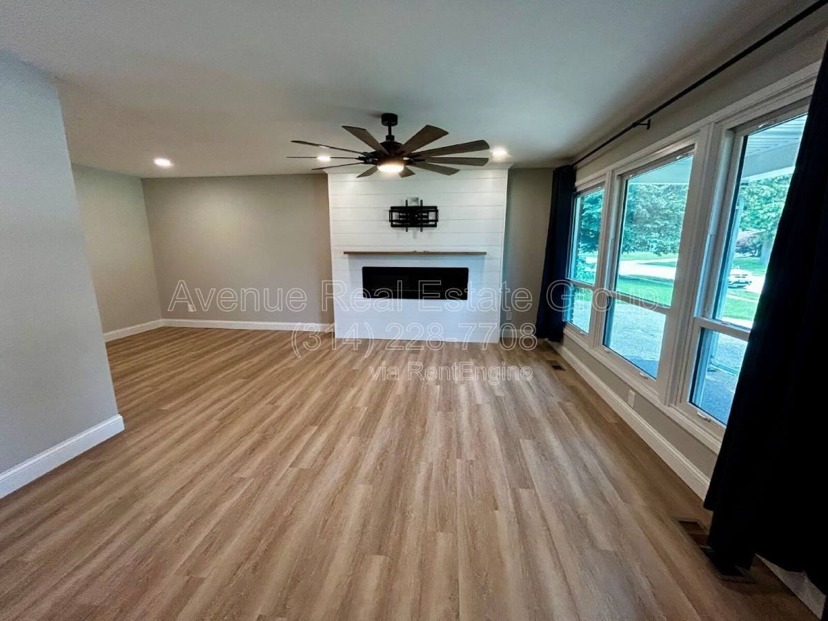 3265 Hermoso Dr - Photo 3 of 10