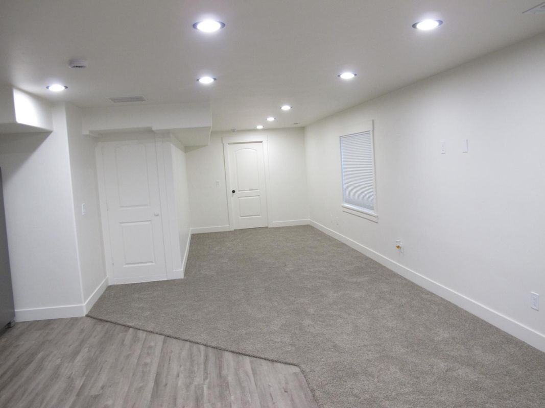 2037 S Bridle Cir - Photo 4 of 20