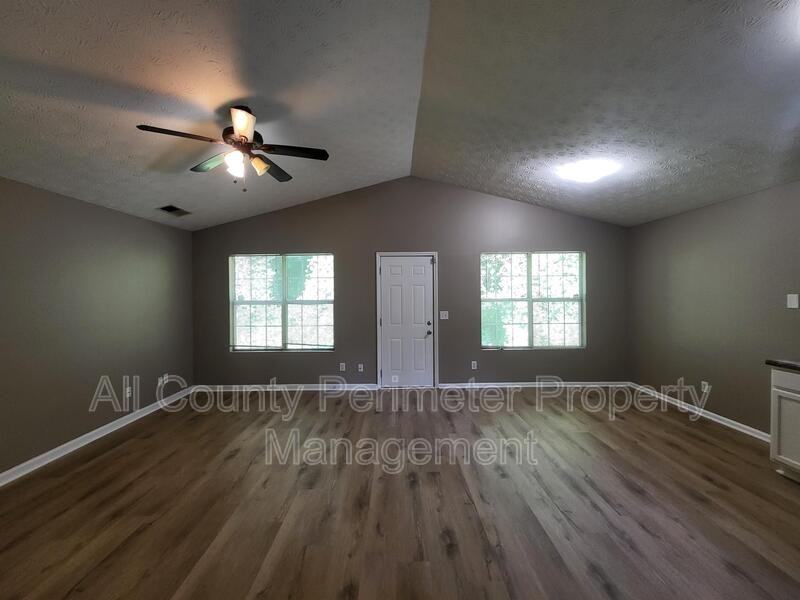 3428 Homeward Trl - Photo 2 of 12