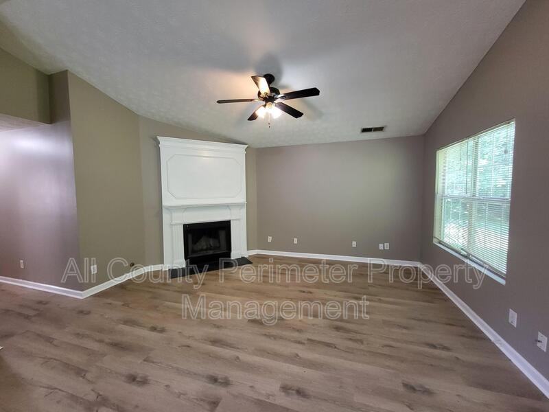 3428 Homeward Trl - Photo 3 of 12
