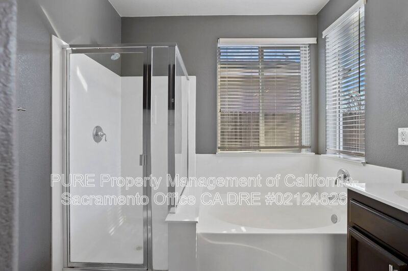 1518 Sandmark Dr - Photo 6 of 50