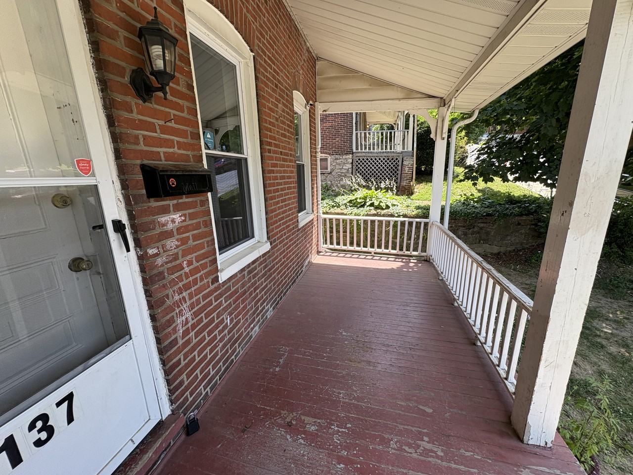 137 Woodland Ave - Photo 2 of 21