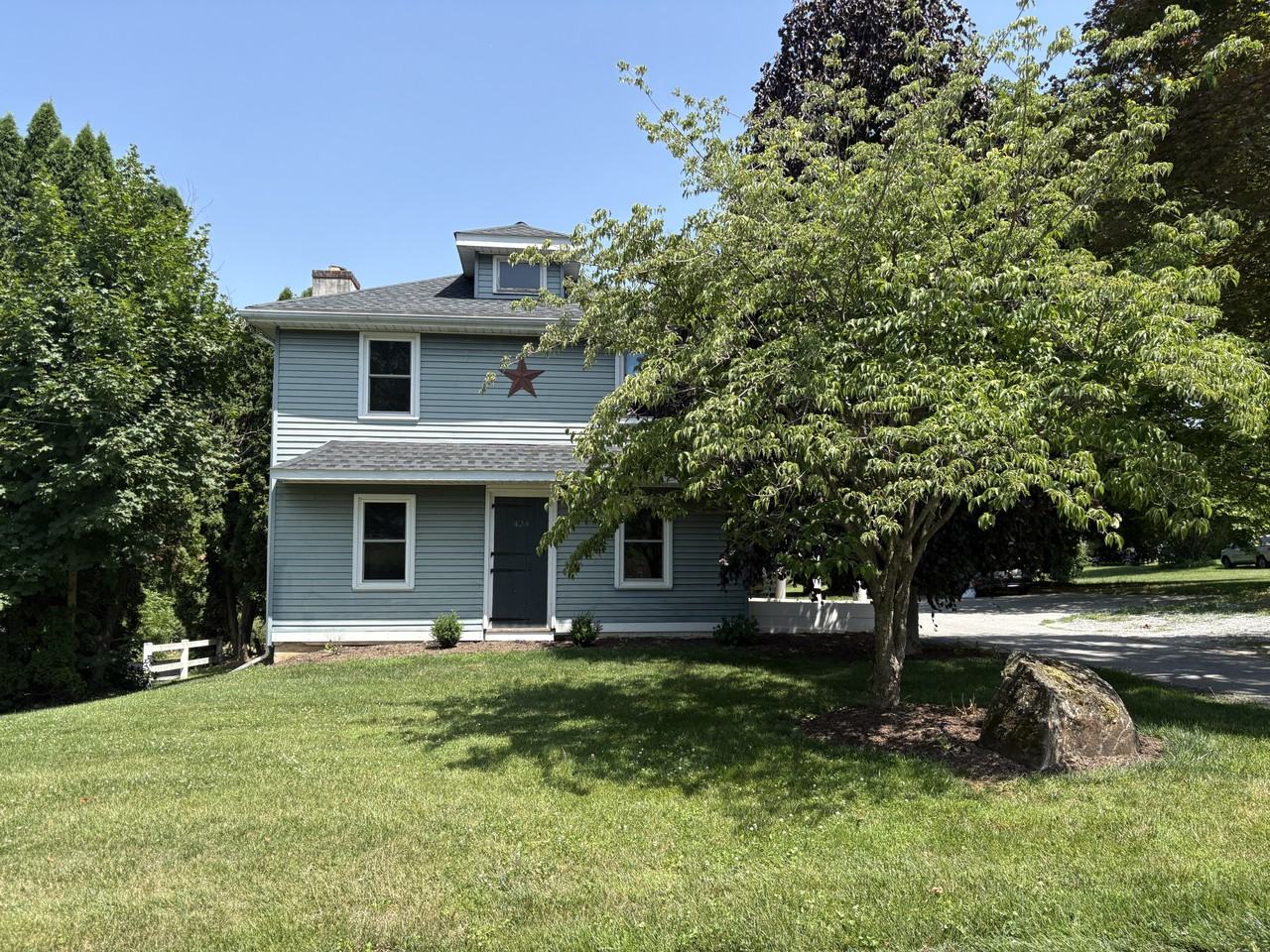 424 Wagontown Rd - Photo 2 of 28