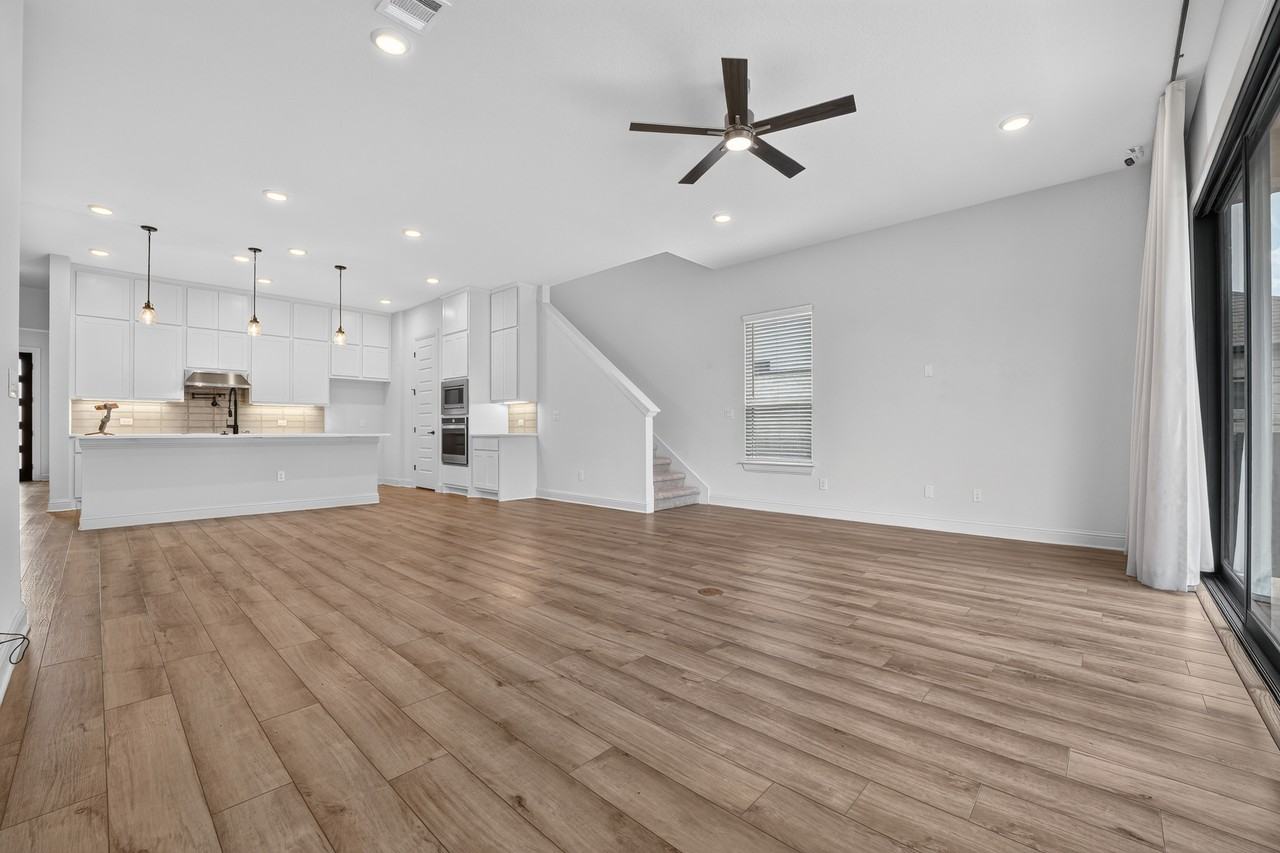 508 Pinnacle View Dr - Photo 3 of 33