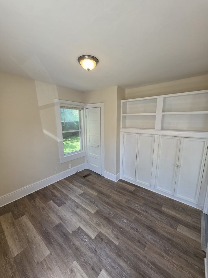 37 Foundry St - Photo 4 of 10