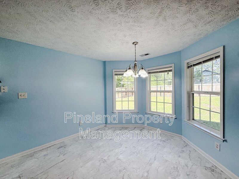 219 Woodland Dr - Photo 6 of 24