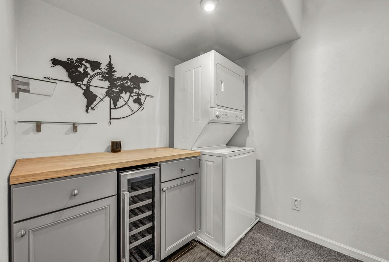 442 E 7th St #NA - Photo 6 of 13