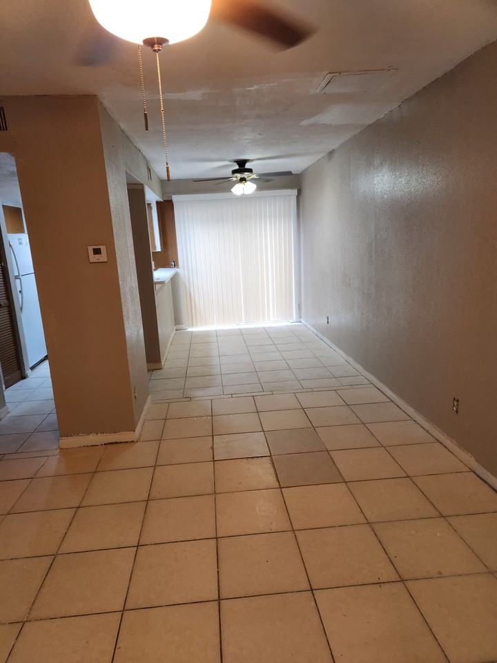 13053 Londondary Pl - Photo 3 of 11