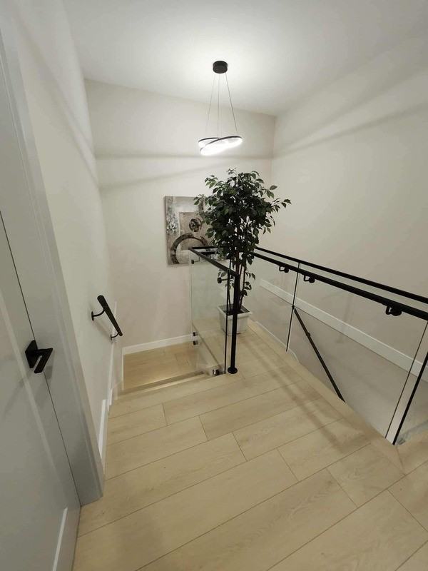 2167 Woodlawn St - Photo 3 of 23