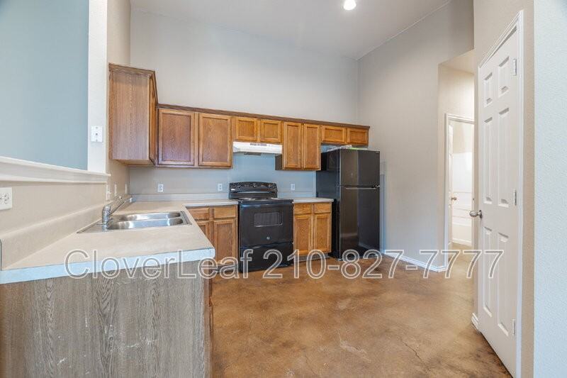 5718 Golf Hts #2 - Photo 7 of 20