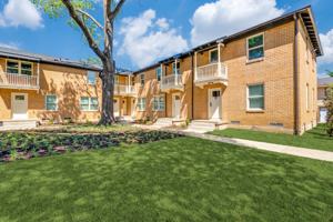 featured image of 1001 N Crawford St