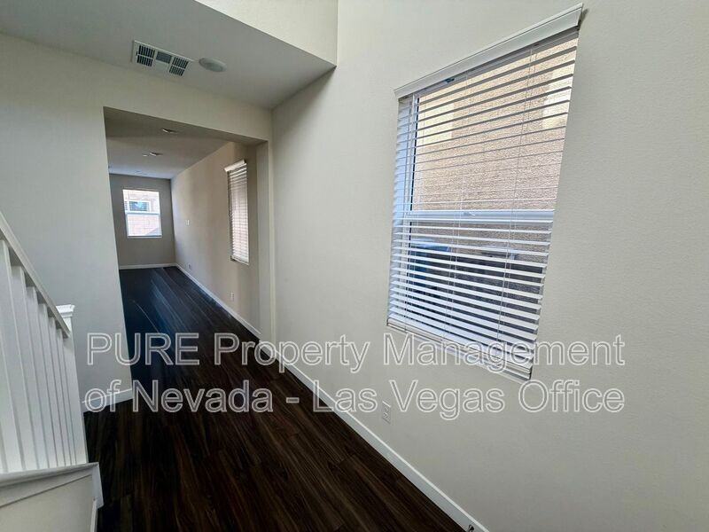 10661 Valletta Ave - Photo 5 of 13