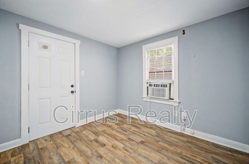 143 Maryland Ave #3 - Photo 5 of 10