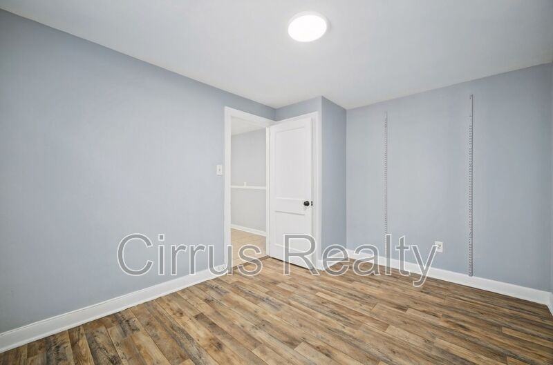 143 Maryland Ave #3 - Photo 6 of 10