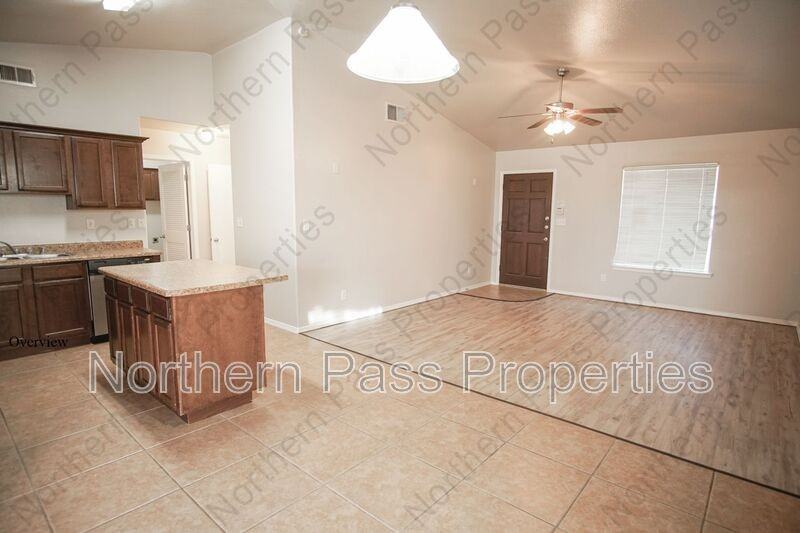 14308 Arabian Point Ave - Photo 3 of 21