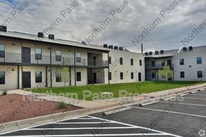 featured image of 1061 Ranger St #3