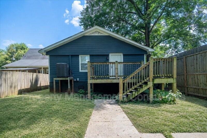 805 Rison Ave Ne - Photo 5 of 28