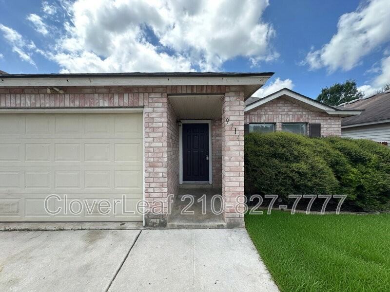 9714 Frost Plain Dr - Photo 4 of 26