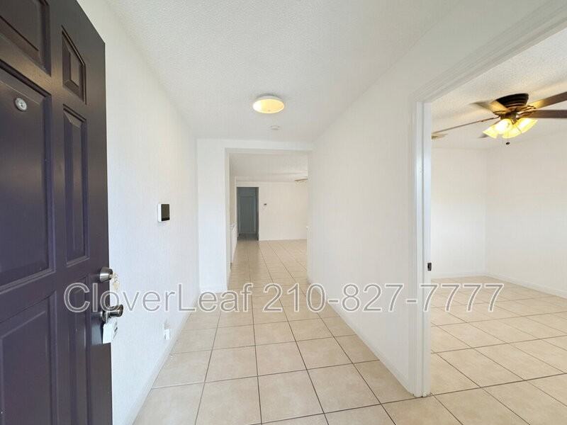 9714 Frost Plain Dr - Photo 5 of 26