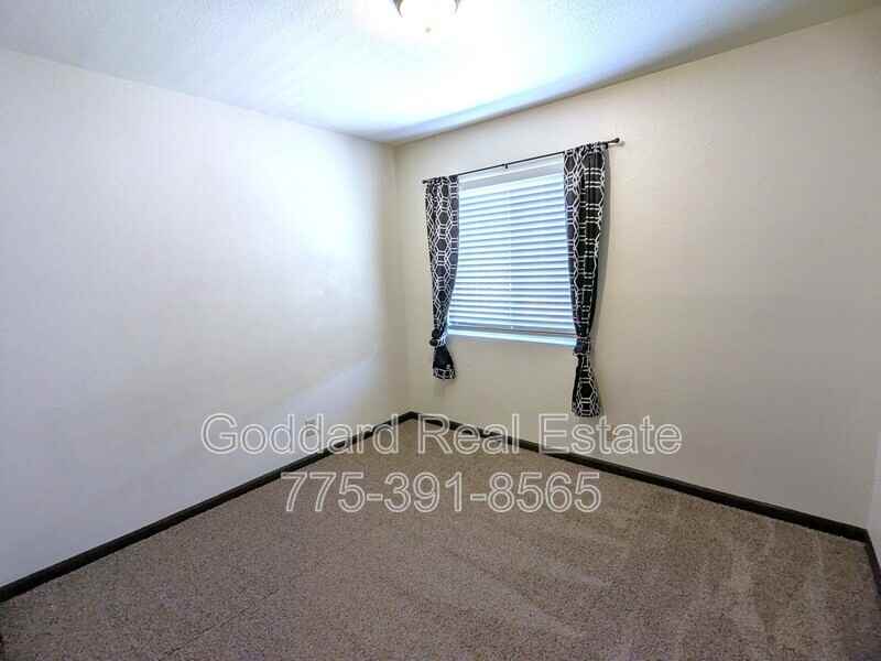 520 Colorado River Blvd #A - Photo 5 of 10