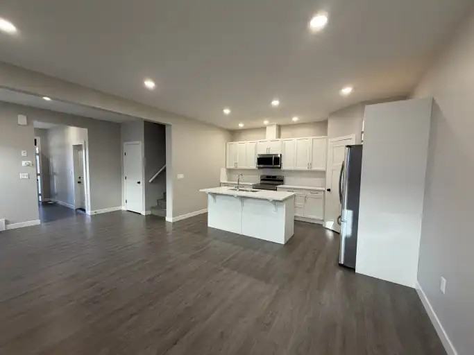 10227B 149 Ave #B - Photo 6 of 16