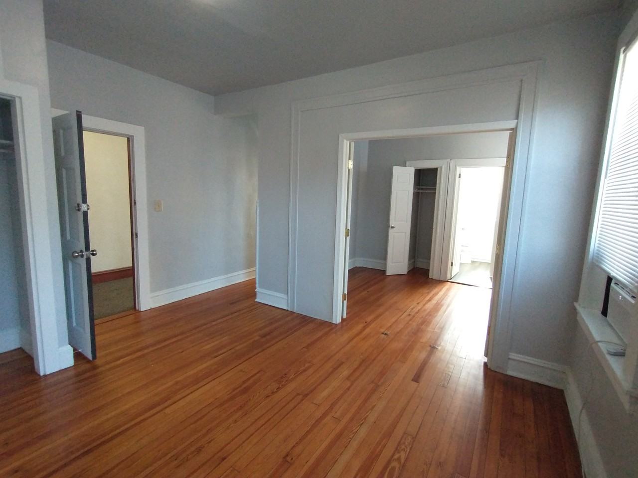 307 Dolphin St #3E - Photo 4 of 14