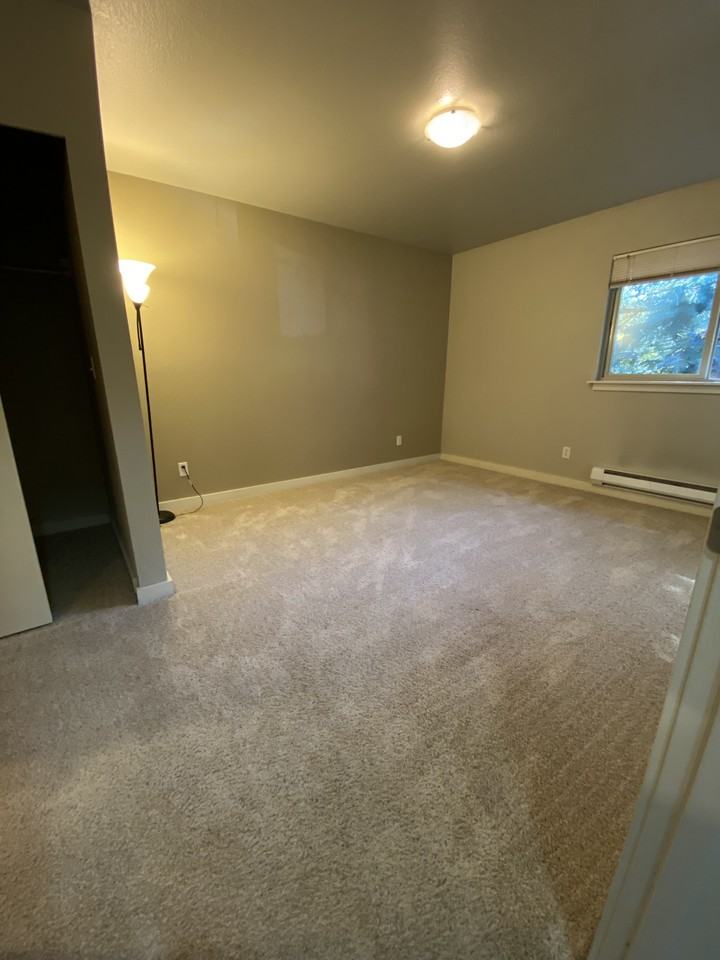 9805 Avondale Rd Ne #M240 - Photo 2 of 13