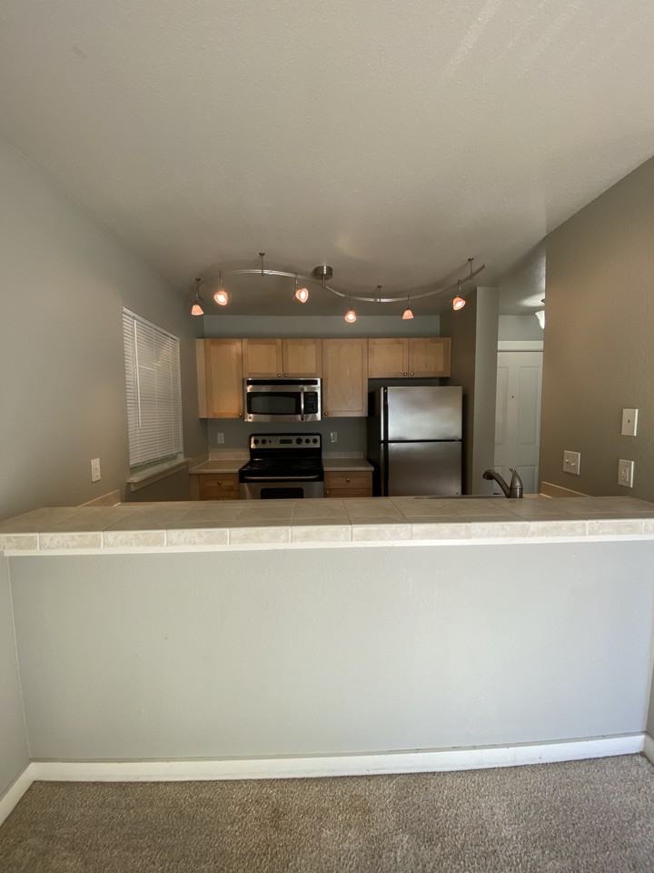 9805 Avondale Rd Ne #M240 - Photo 3 of 13