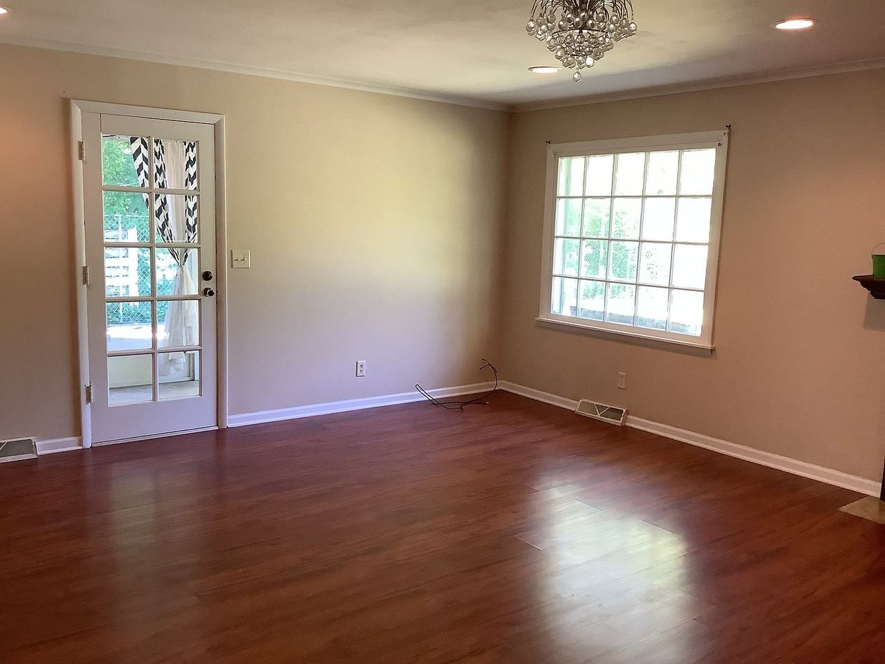 906 S Briarwood Dr #NA - Photo 7 of 9