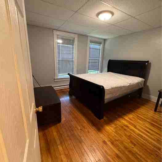 213 Lincoln St #1R - Photo 6 of 9