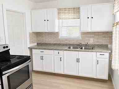 19315 Carrie Street - Photo 4 of 7