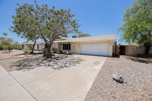 2812 S Cottonwood Dr - Photo 1 of 1