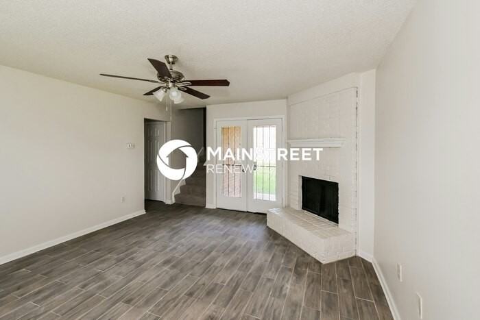 5451 Gardendale St - Photo 5 of 17
