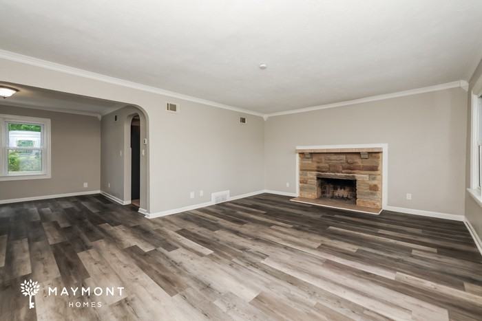 1176 Highview Dr - Photo 5 of 15