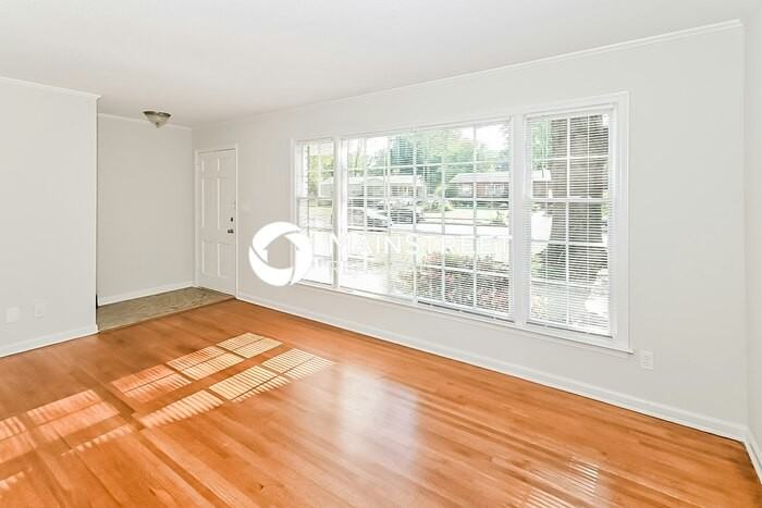 3069 Basswood St - Photo 3 of 16