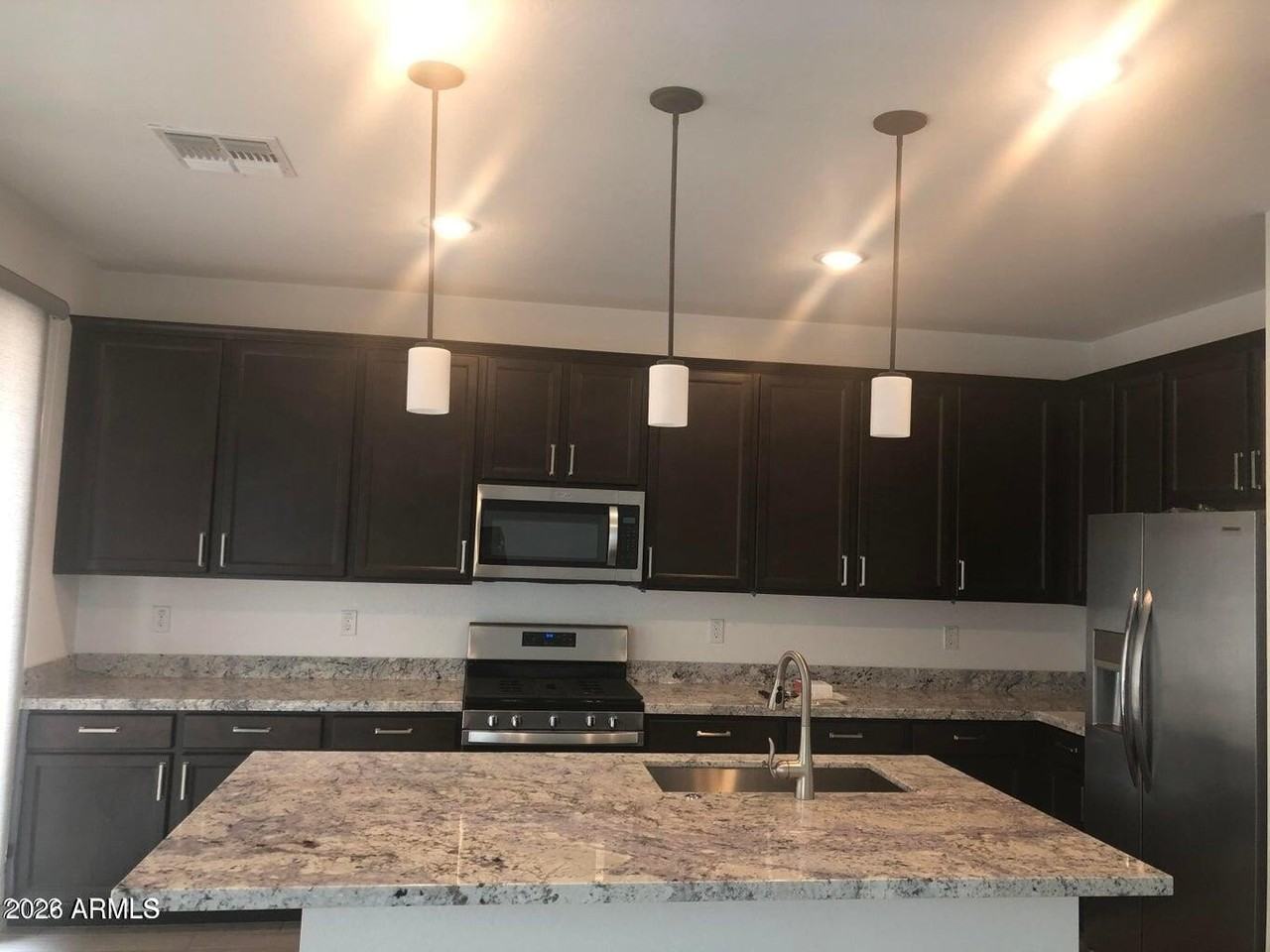 873 W Baylor Ln - Photo 7 of 22